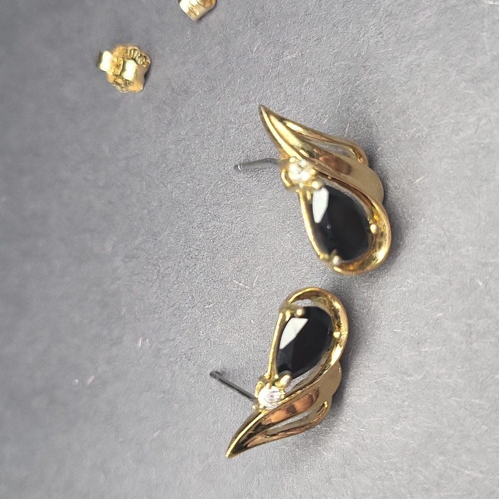 Chic Gold and Black Teardrop Earrings